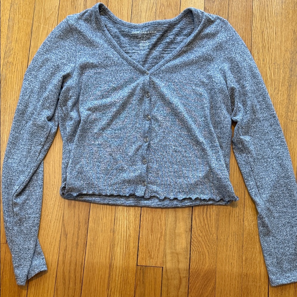 American Eagle Outfitters Gray Button-Front V-Neck Long Sleeve Top